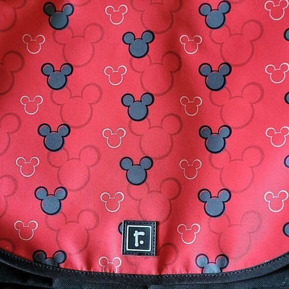 DISNEY Rick Shaw Mickey Mouse Messenger Bag - Picture 3 of 14